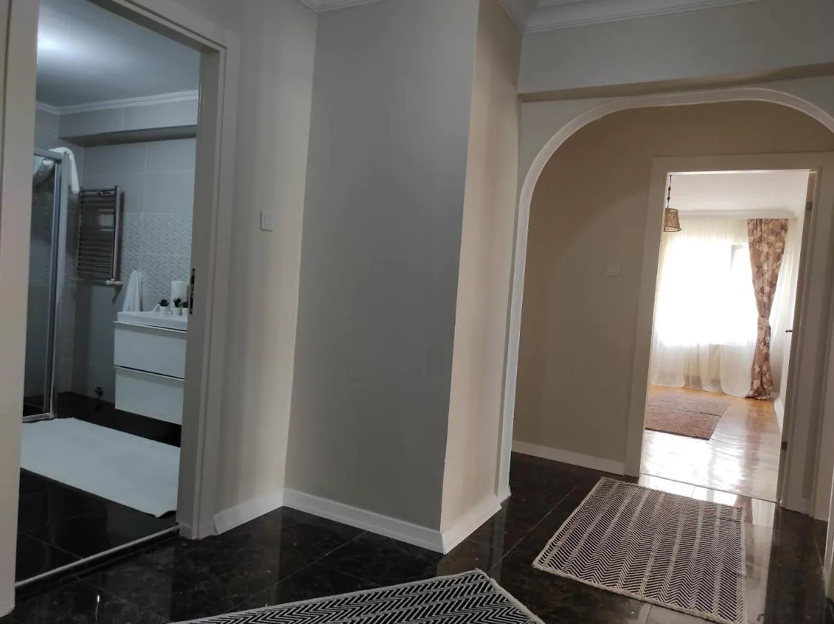5 Minutes To Subway Apartment Istanbul