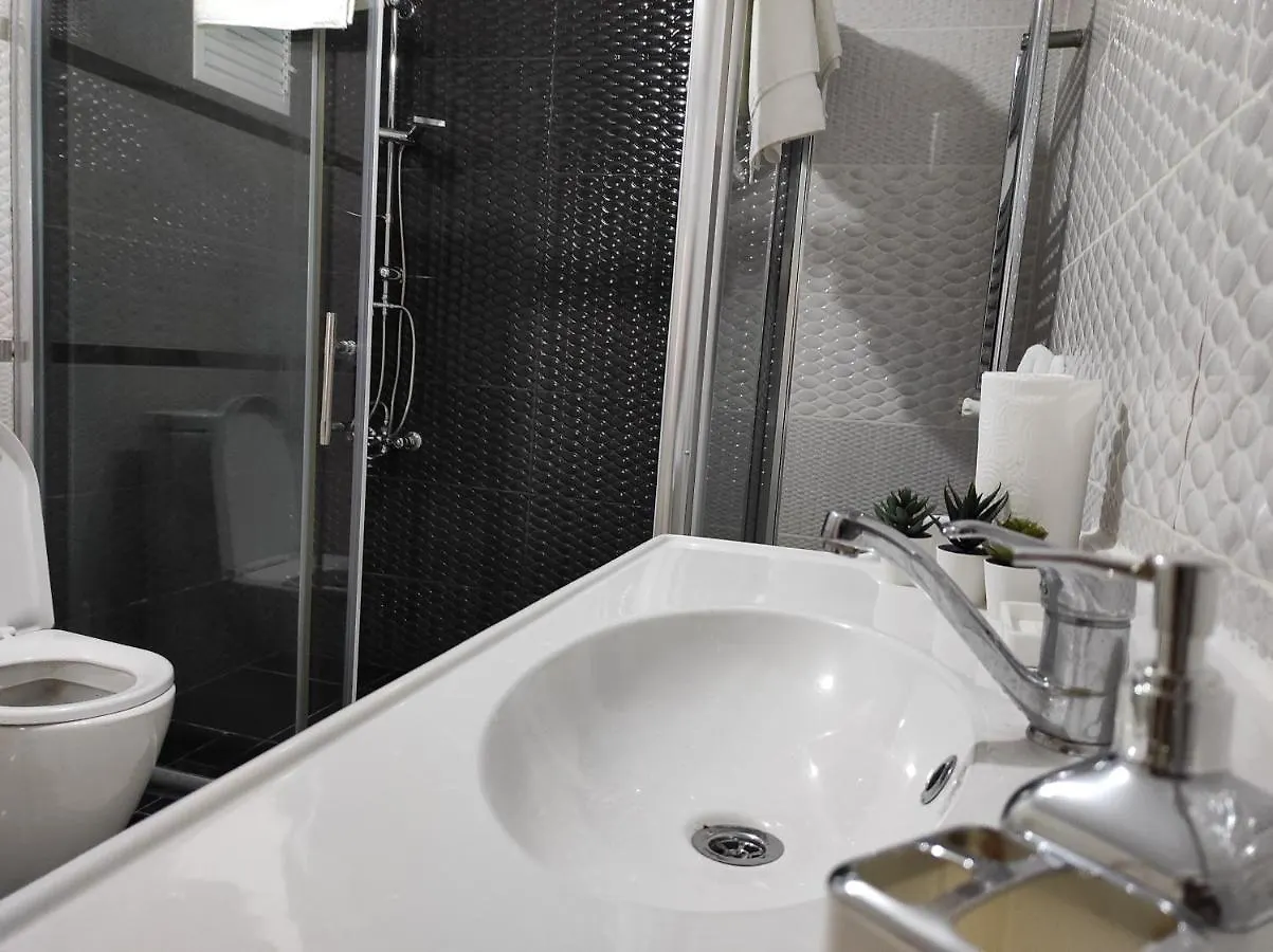 5 Minutes To Subway Apartment Istanbul 0*,  Turkey