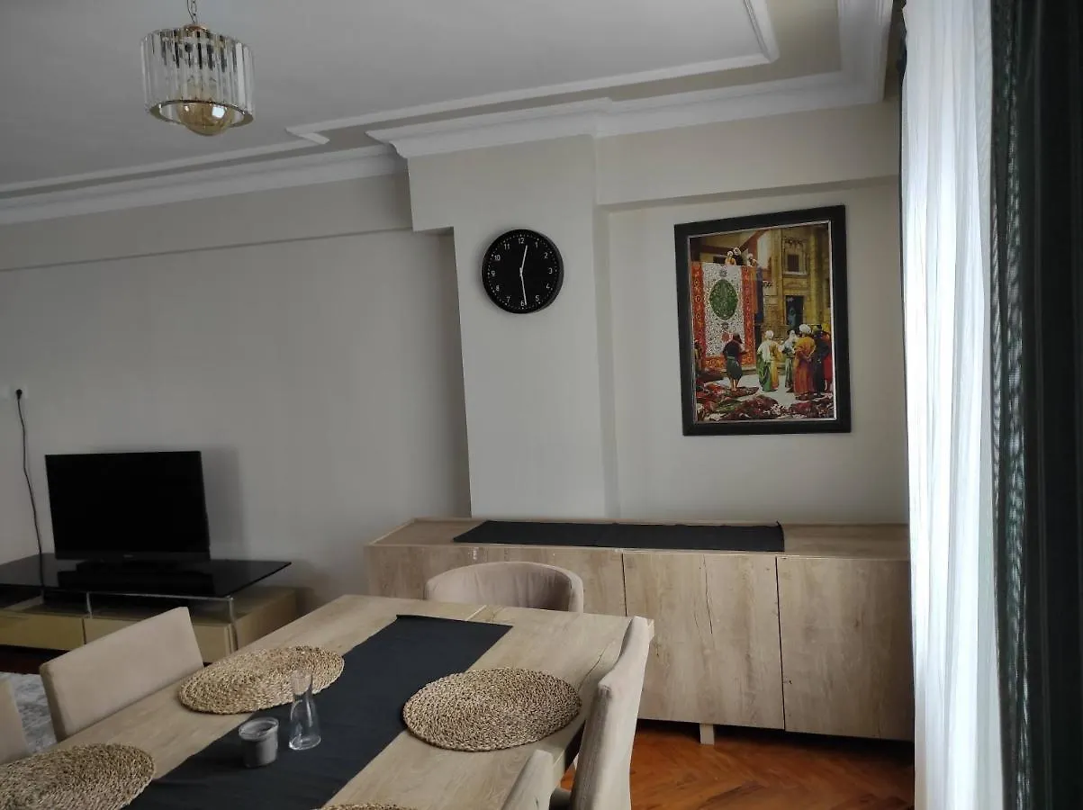 5 Minutes To Subway Apartment Istanbul Turkey