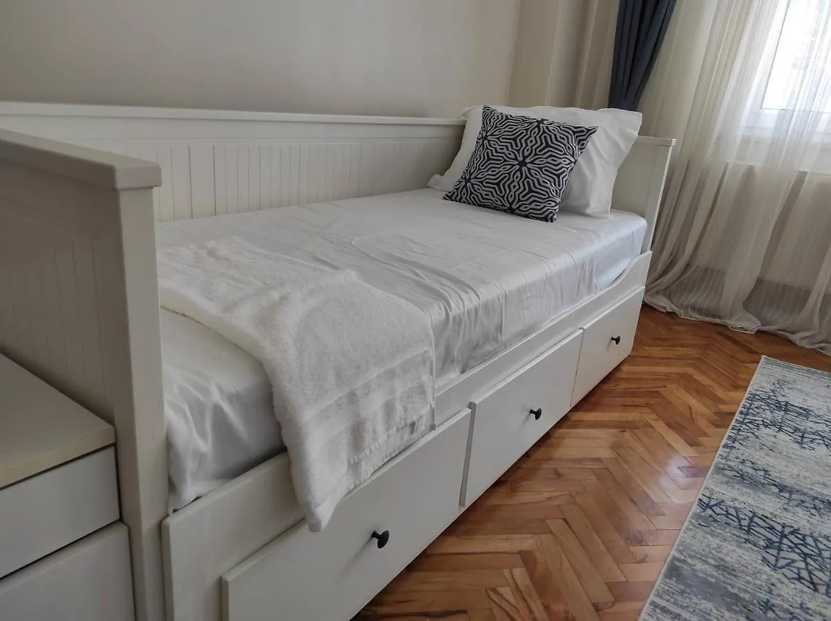 5 Minutes To Subway Apartment Istanbul 0*,  Turkey