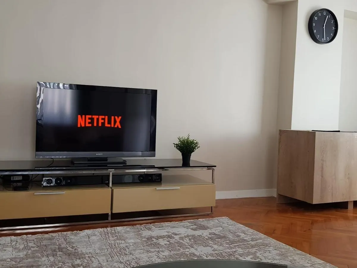 5 Minutes To Subway Apartment Istanbul Turkey