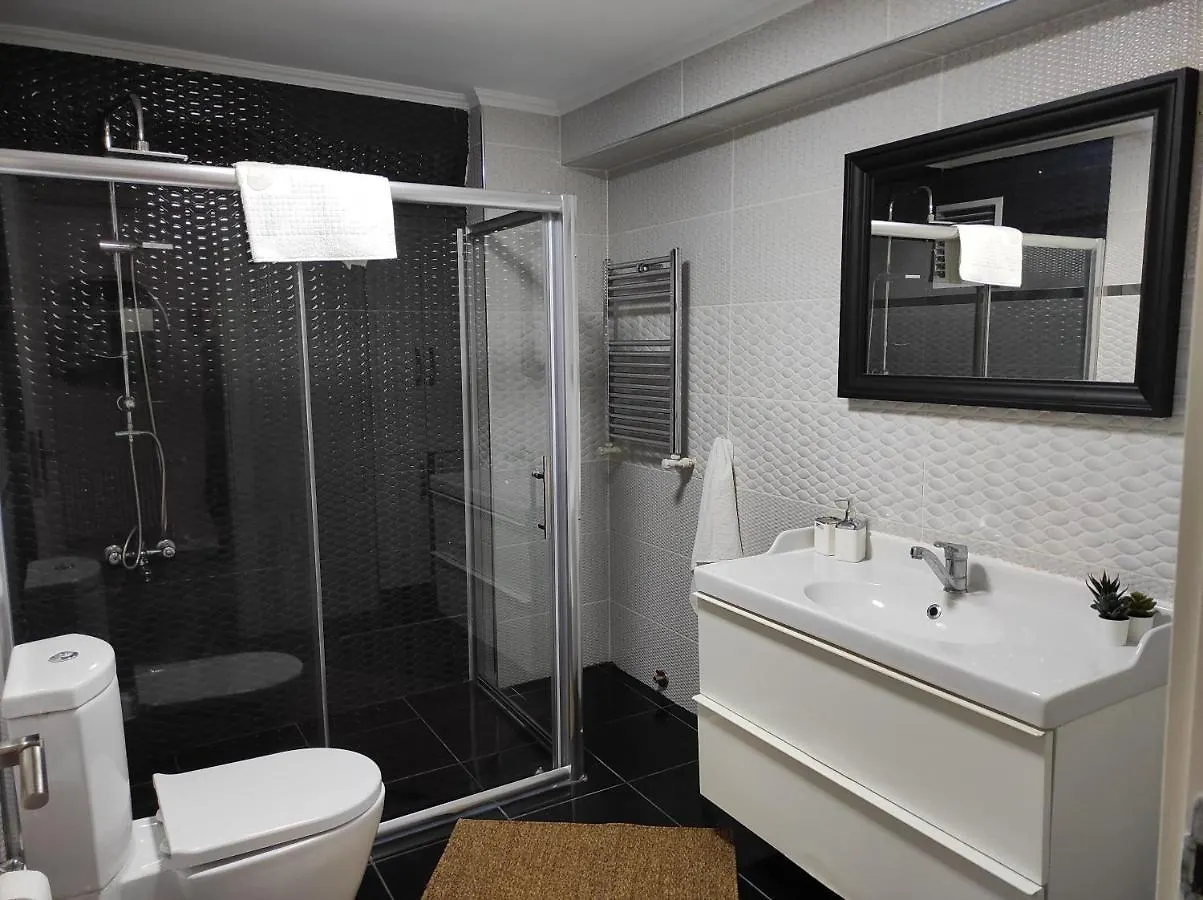 5 Minutes To Subway Apartment Istanbul