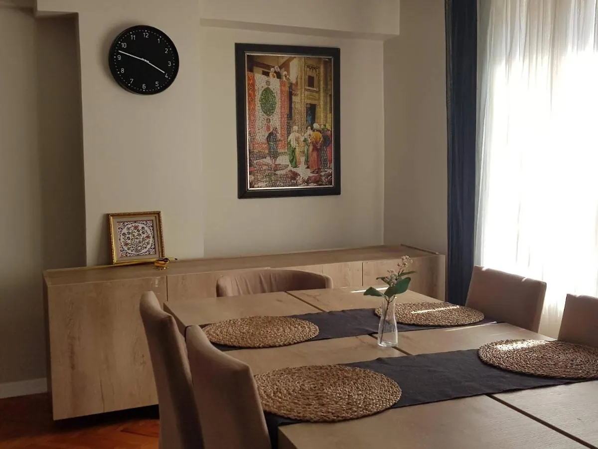 5 Minutes To Subway Apartment Istanbul